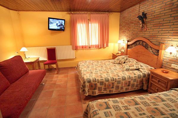 Hotel Sant Roc Кампродон Экстерьер фото