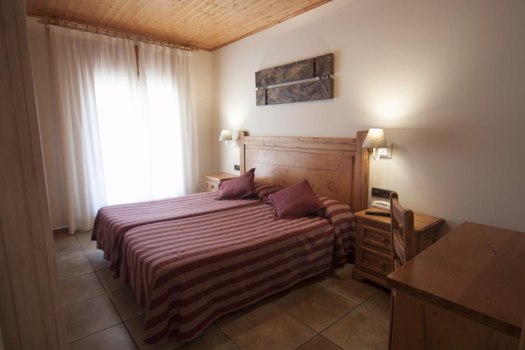 Hotel Sant Roc Кампродон Экстерьер фото